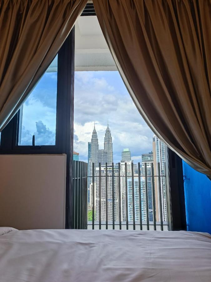 شقة Cl 29A Insta Klcc View & Infinity Pool كوالالمبور المظهر الخارجي الصورة