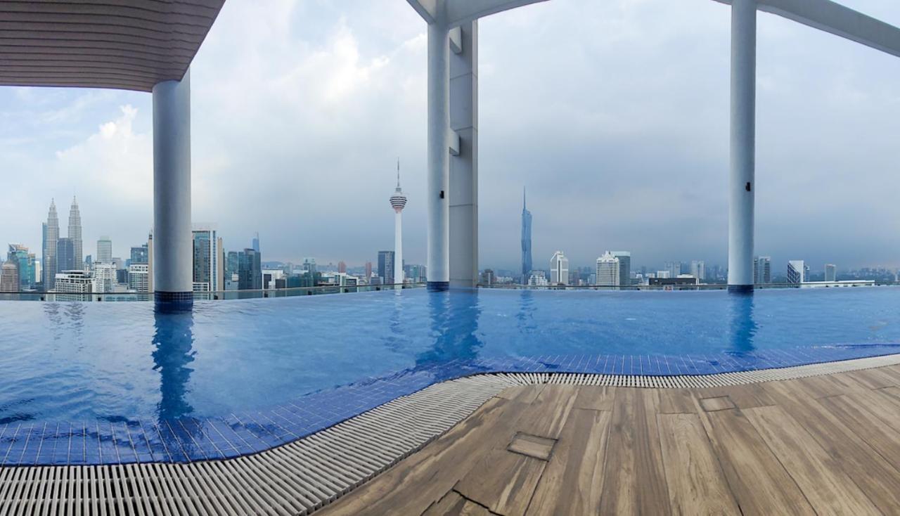 شقة Cl 29A Insta Klcc View & Infinity Pool كوالالمبور المظهر الخارجي الصورة