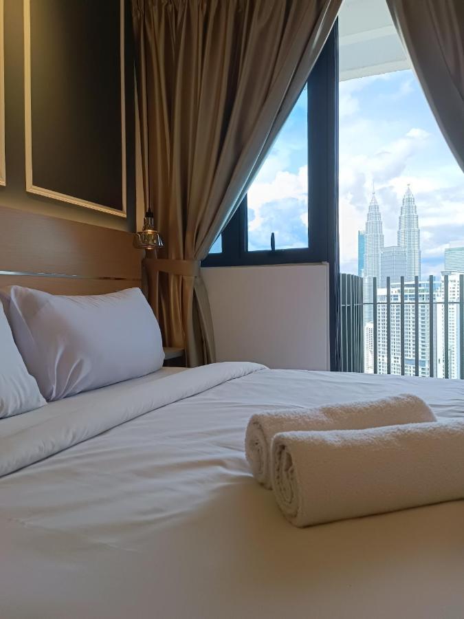 شقة Cl 29A Insta Klcc View & Infinity Pool كوالالمبور المظهر الخارجي الصورة